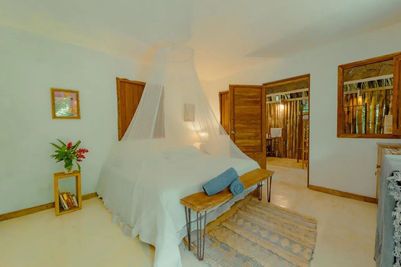 El Valle Lodge 2*, El Valle Dominican Republic